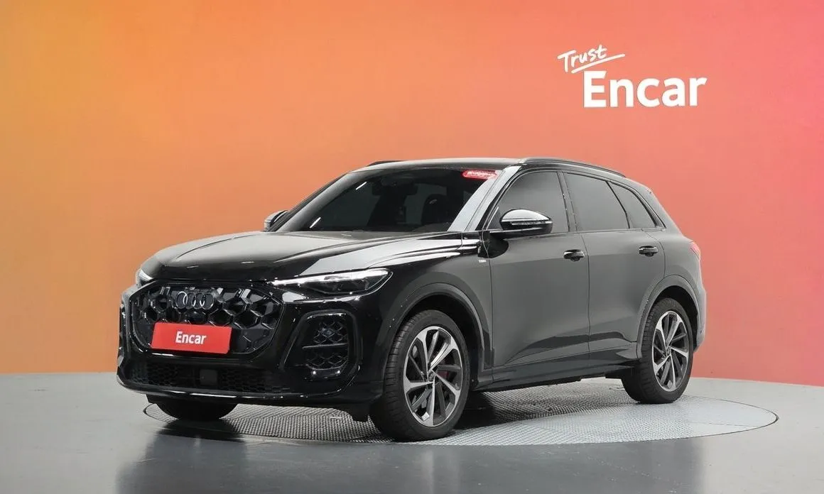 Audi Q5 40 TDI Quattro S Line Black Edition 1
