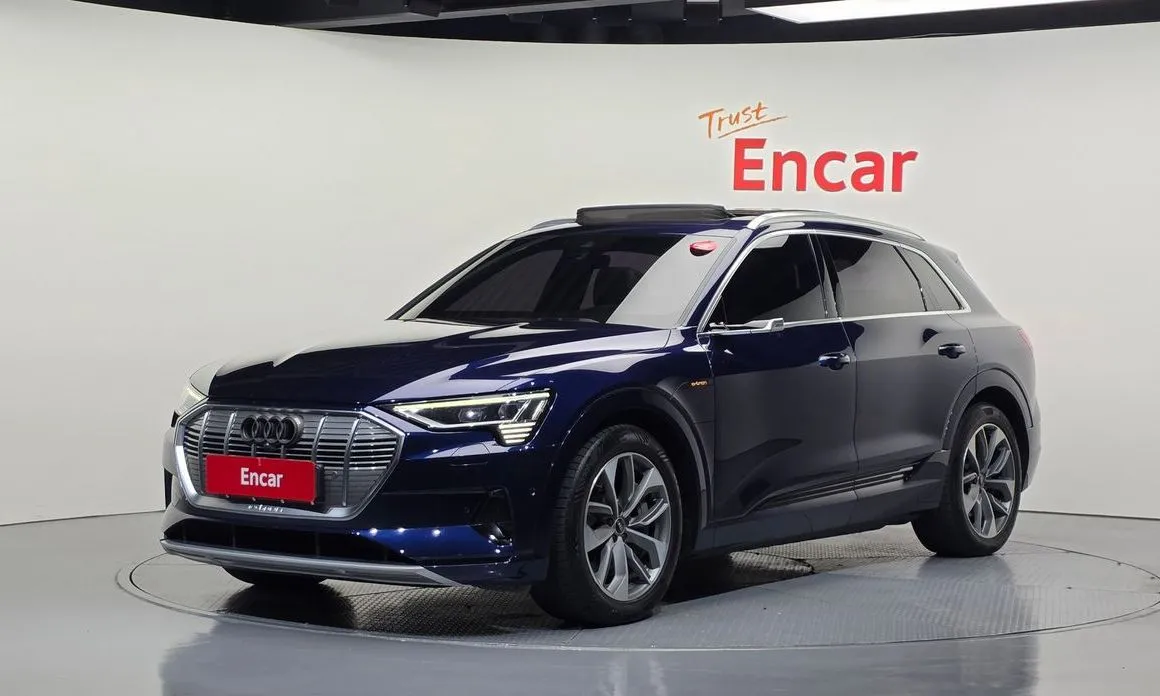 Audi e-tron 55 Quattro 1