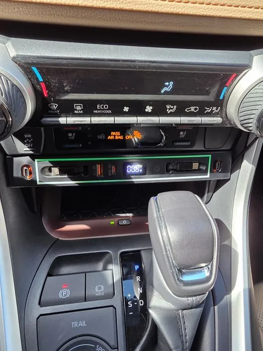 Toyota RAV4 2,5 4WD Hybrid LTD 1