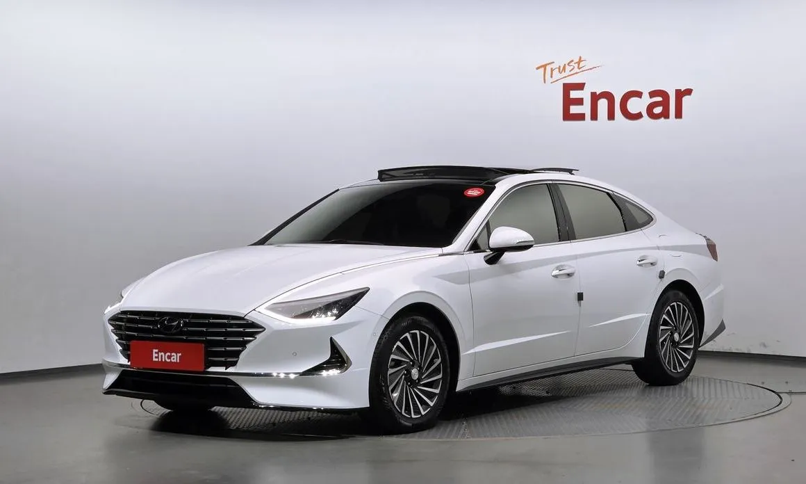Hyundai Sonata Premium Plus 1