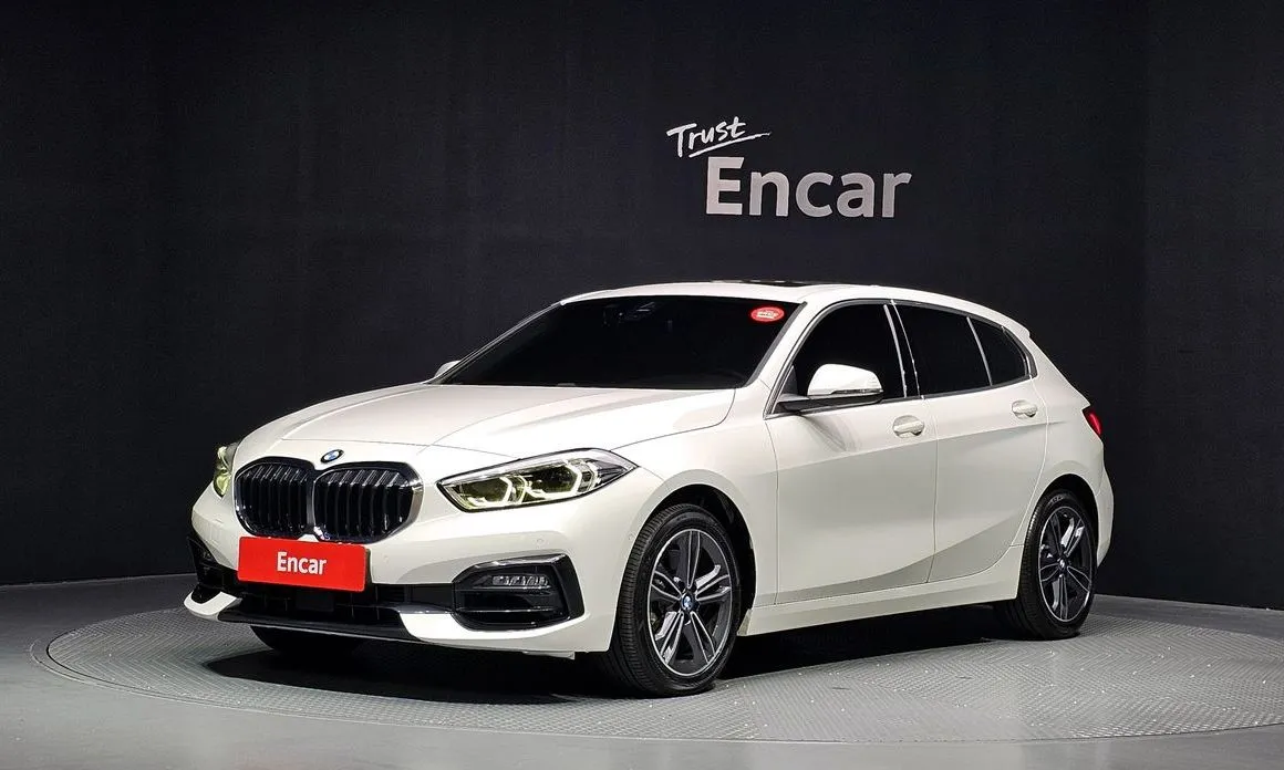 BMW 1-Series 120i Sports 1