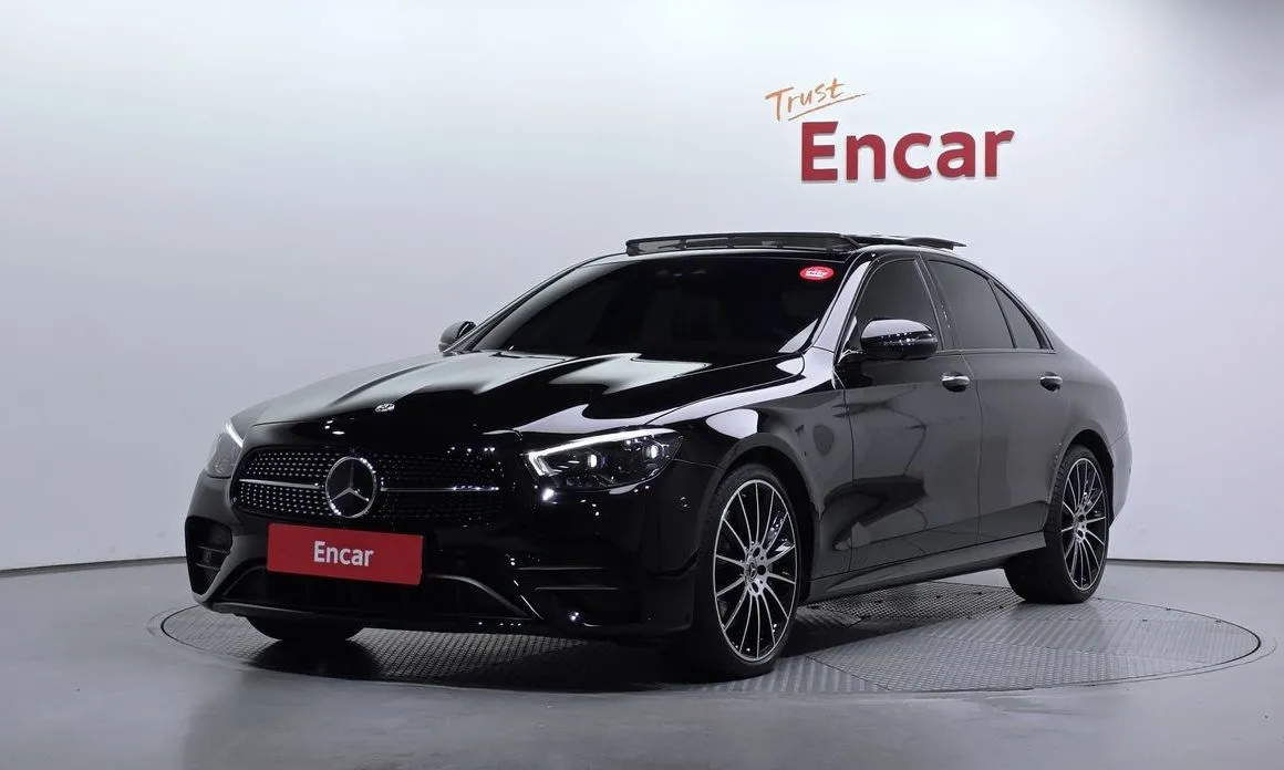 Mercedes-Benz E-Class E350 4MATIC AMG Line 1