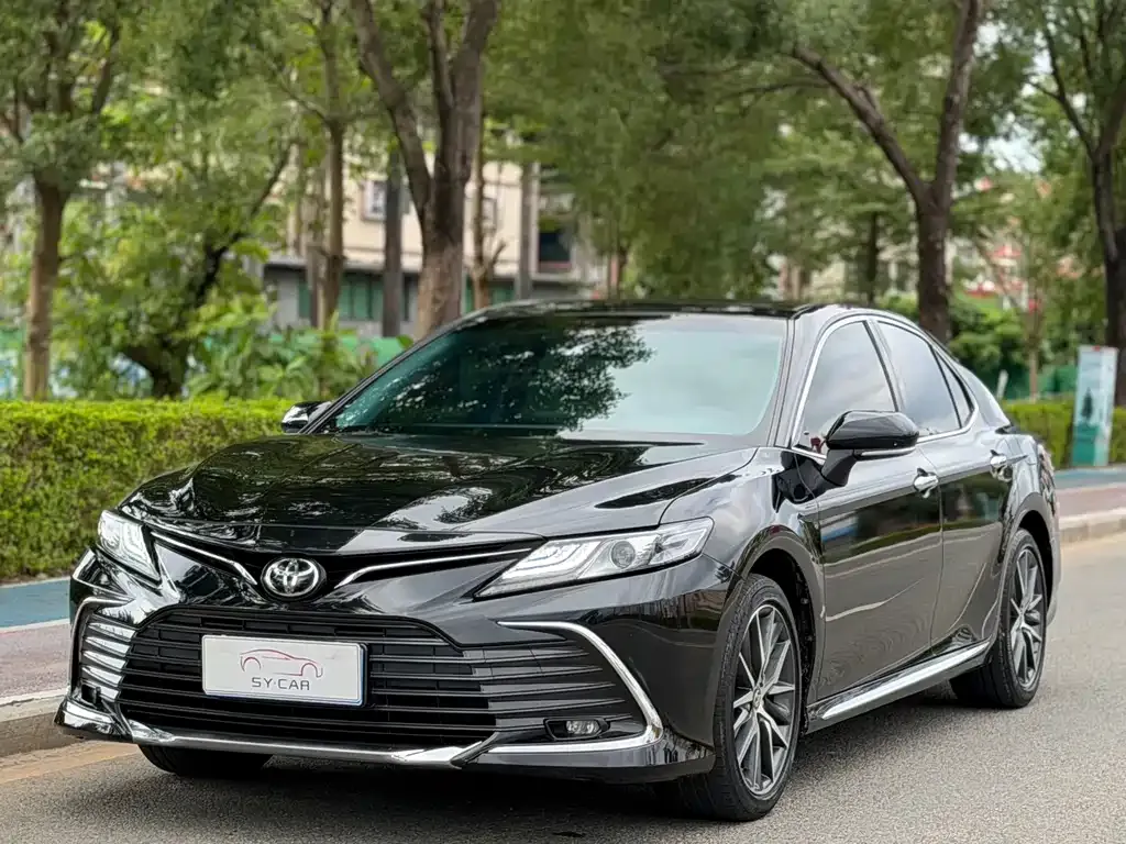 Toyota Camry 2.5G Luxury 1