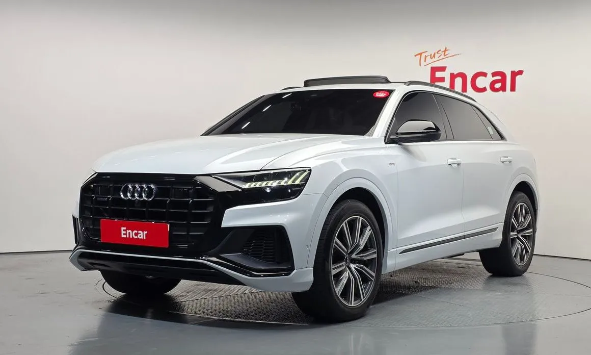 Audi Q8 55 TFSI Quattro Premium 1