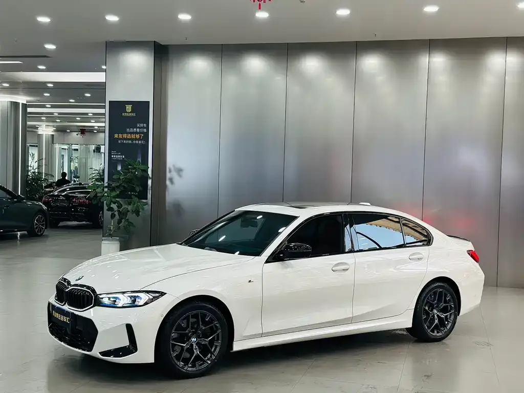 BMW 3 Series 330Li Premium M Sport Night 1
