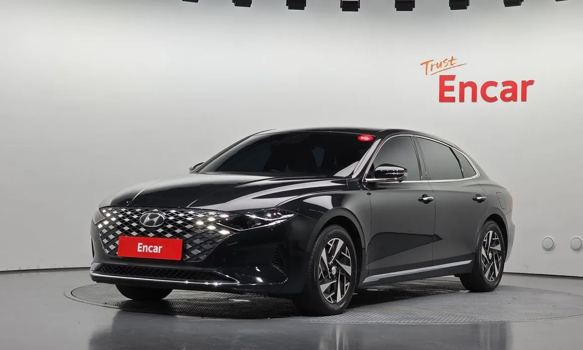 Hyundai Grandeur Premium Choice 1