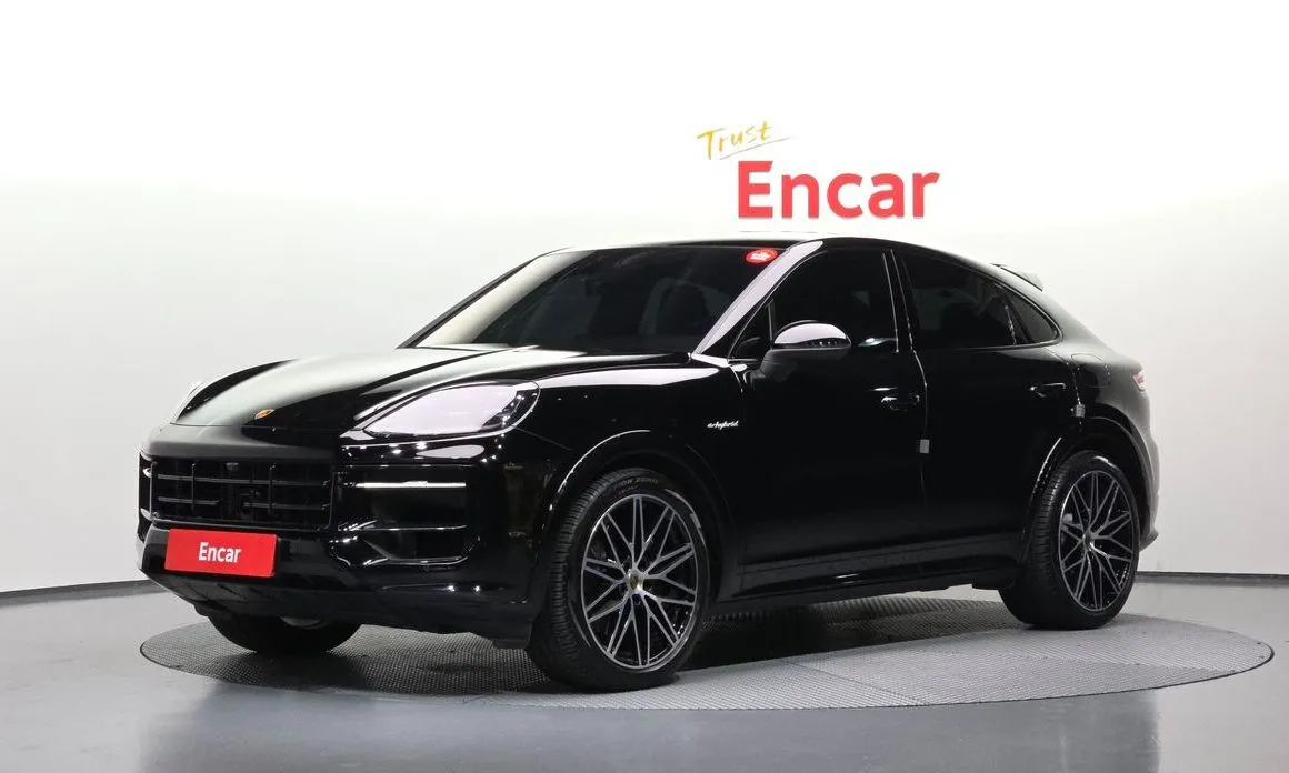 Porsche Cayenne 3.0 E-Hybrid Coupe 1