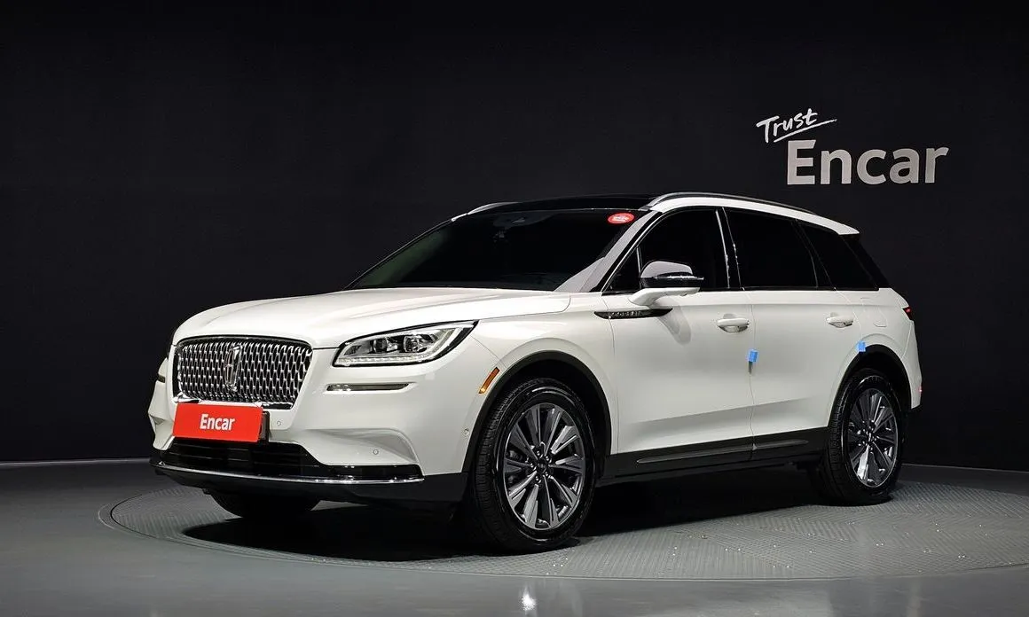 Lincoln Corsair 2.0 Reserve AWD 1