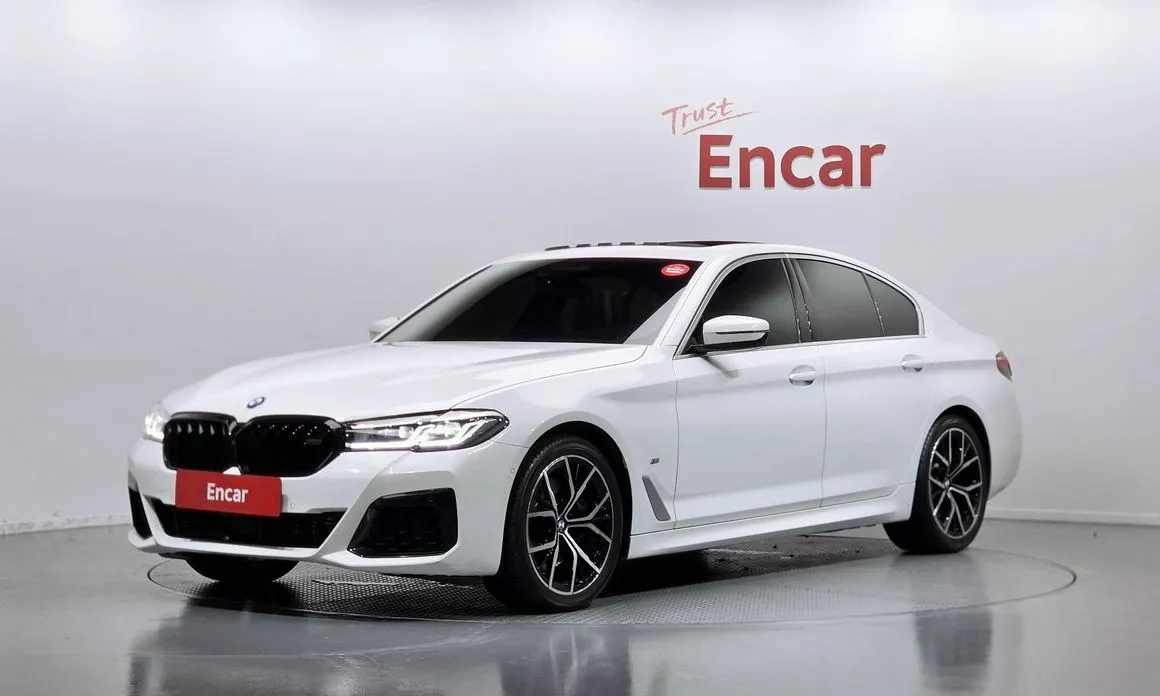 BMW 5-Series 530i xDrive M Sport Package 1