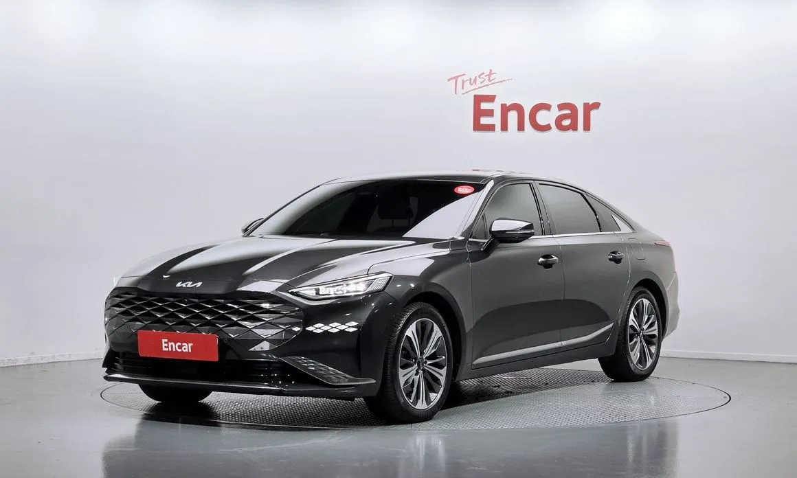 Kia K8 HEV Signature Special 1