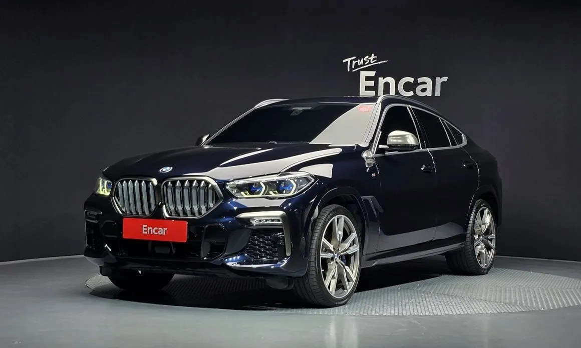 BMW X6 M50i 1