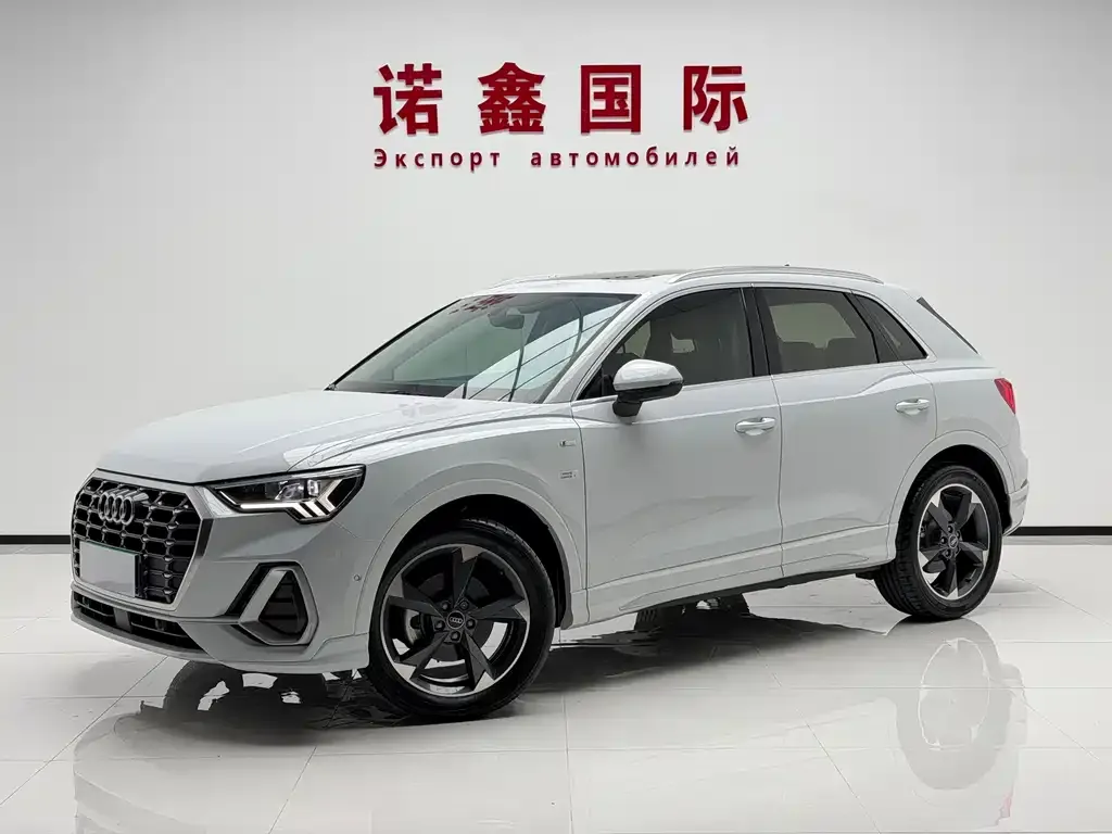 Audi Q3 35 TFSI Fashion Dynamic 1