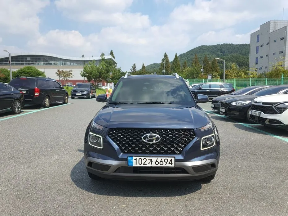 Hyundai Venue 1.6 Flux 1