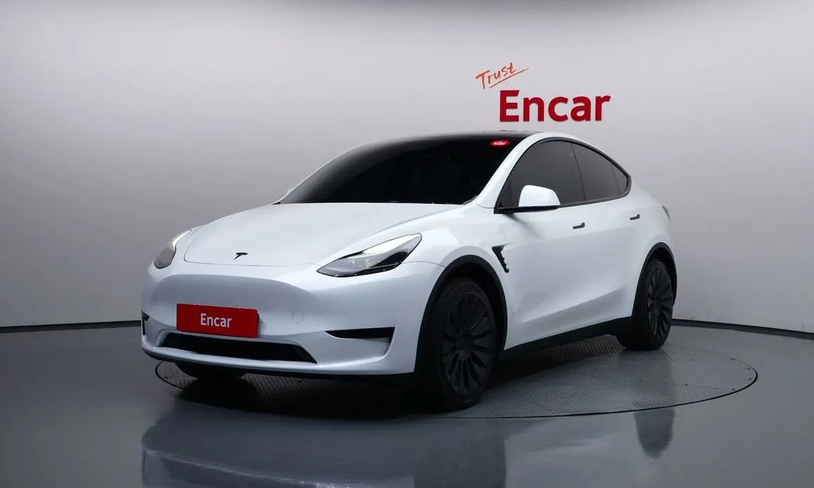 Tesla Model Y RWD 1