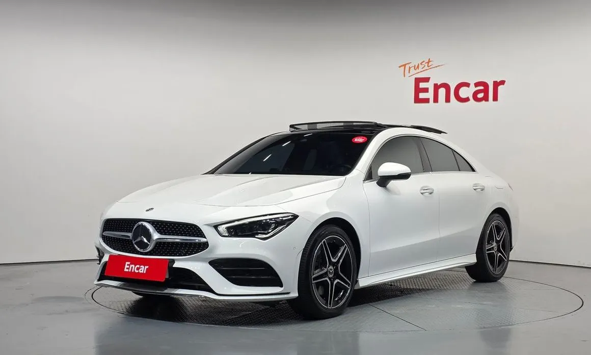 Mercedes-Benz CLA-Class CLA250 4MATIC 1