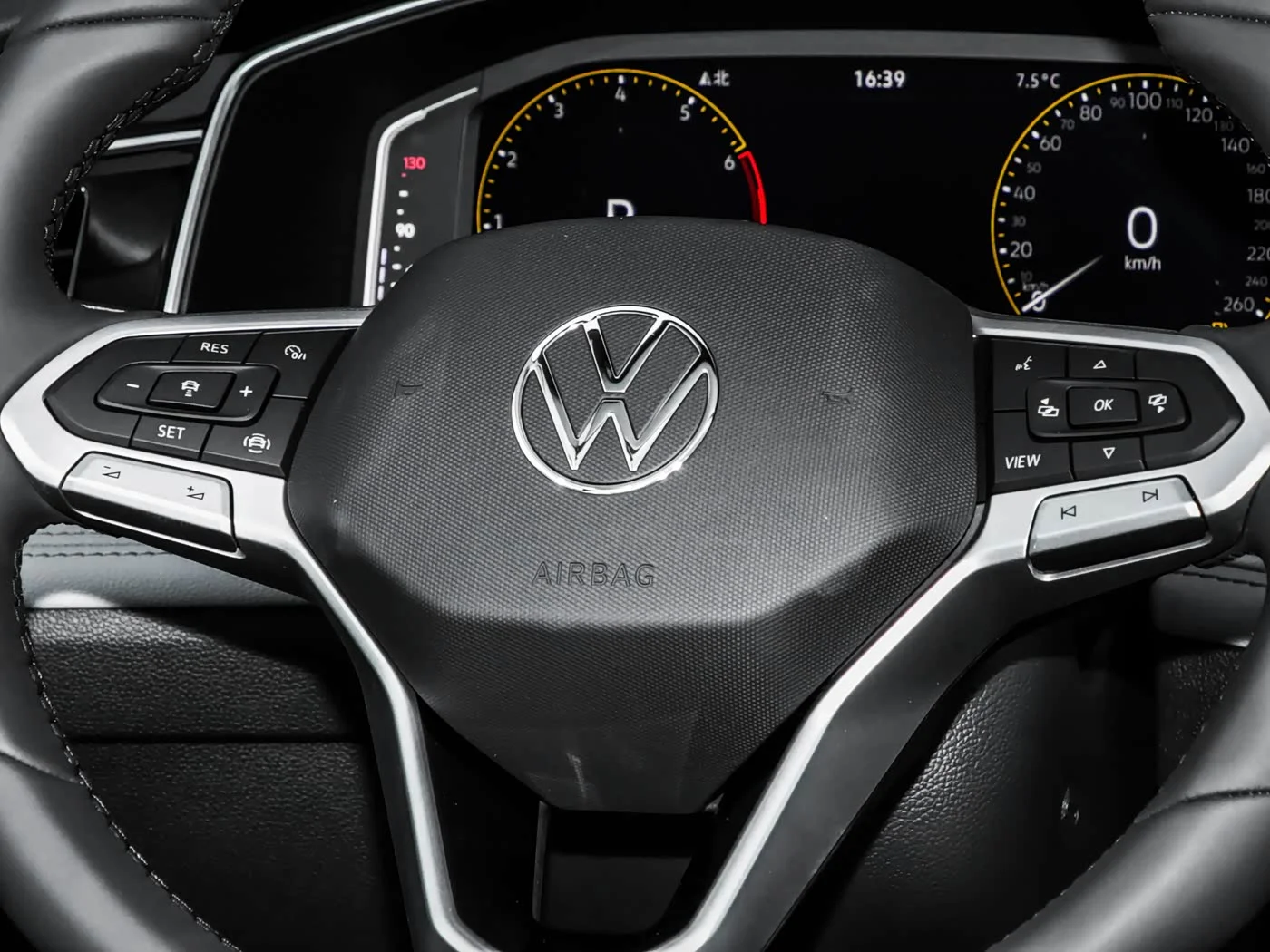 Volkswagen Tiguan L 2025 — фото 6