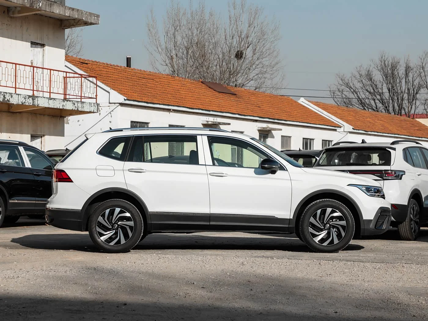 Volkswagen Tiguan L 2025 — фото 12