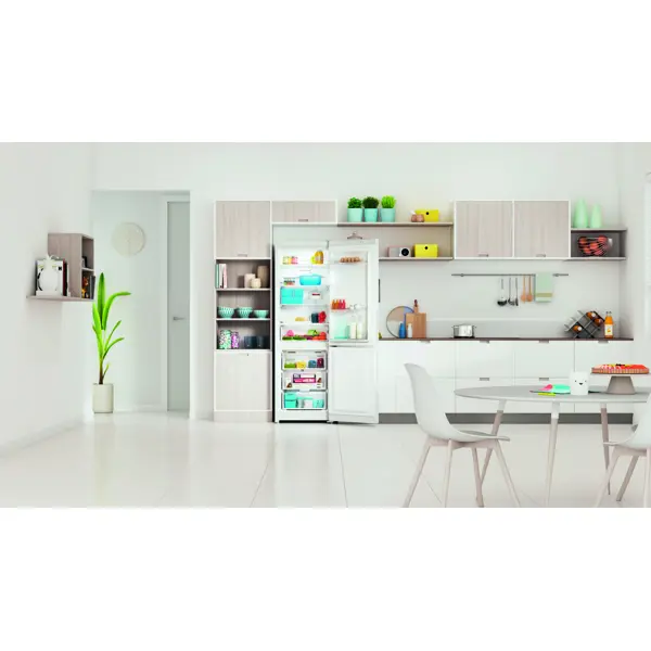 Холодильник двухкамерный Indesit ITR 5180 W 60x185x64 см цвет белый