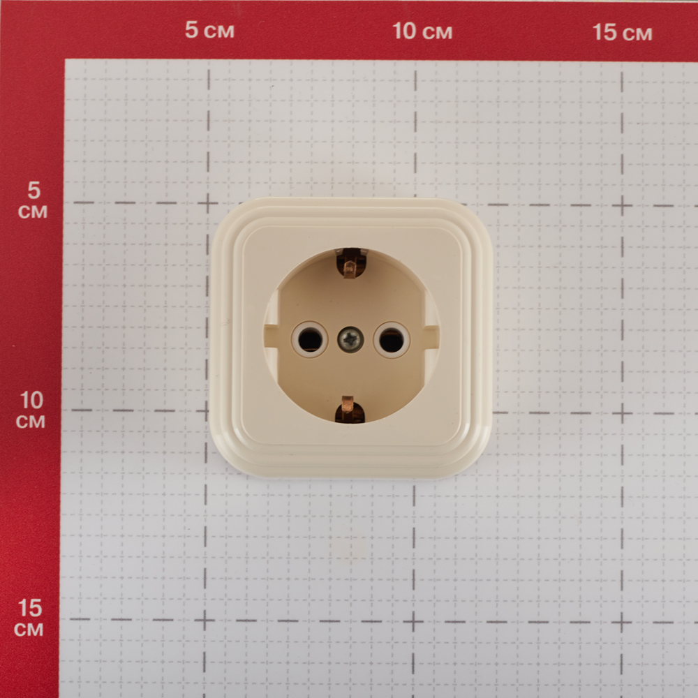 Розетка Svet накладная бежевая (0215-00121)