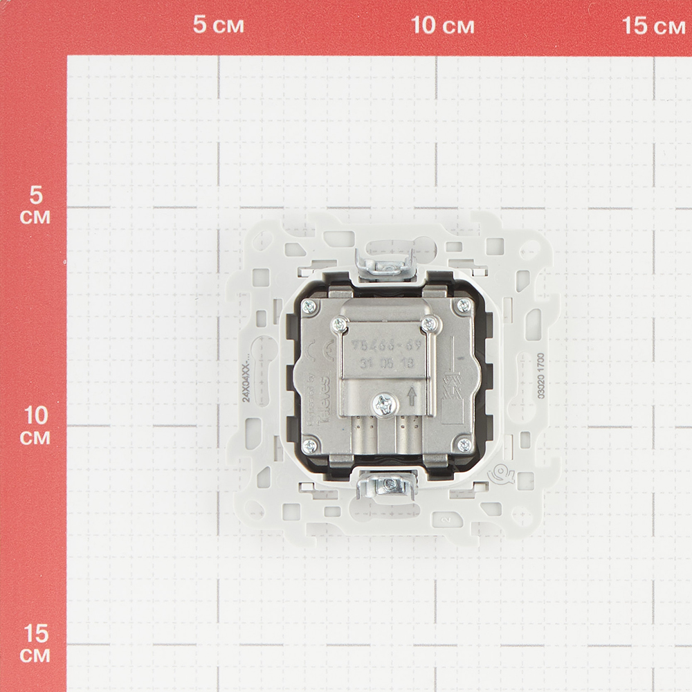 Розетка телевизионнная Simon 24 Harmonie встраиваемая белая TV/ SAT (2410487-030)