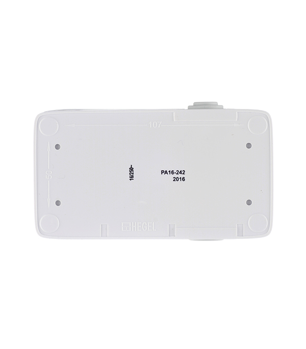 Розетка Hegel Alfa накладная белая со шторками с крышкой (РА16-242)