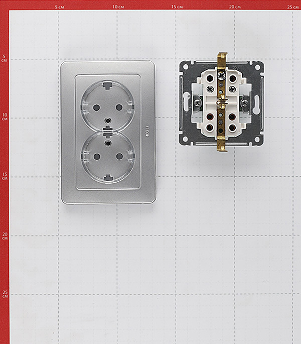 Розетка Hegel Master встраиваемая серебро (РС16-381-06)