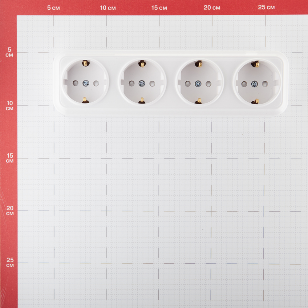 Розетка Svet накладная белая со шторками (SV1001-0013)