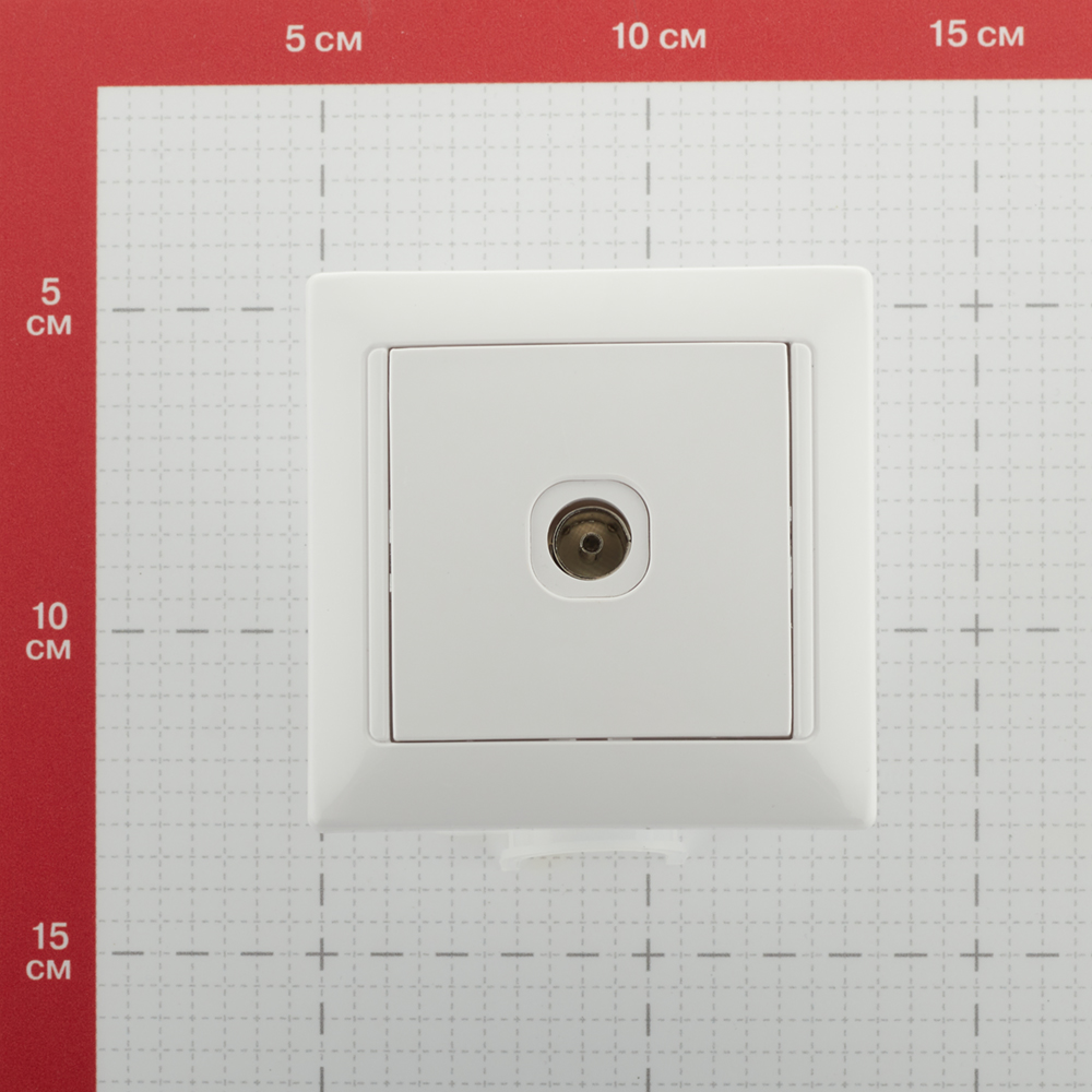 Розетка телевизионная Svet встраиваемая белая (SV1001-0038)