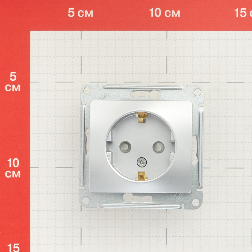 Розетка Systeme Electric Glossa встраиваемая алюминий со шторками (GSL000345)