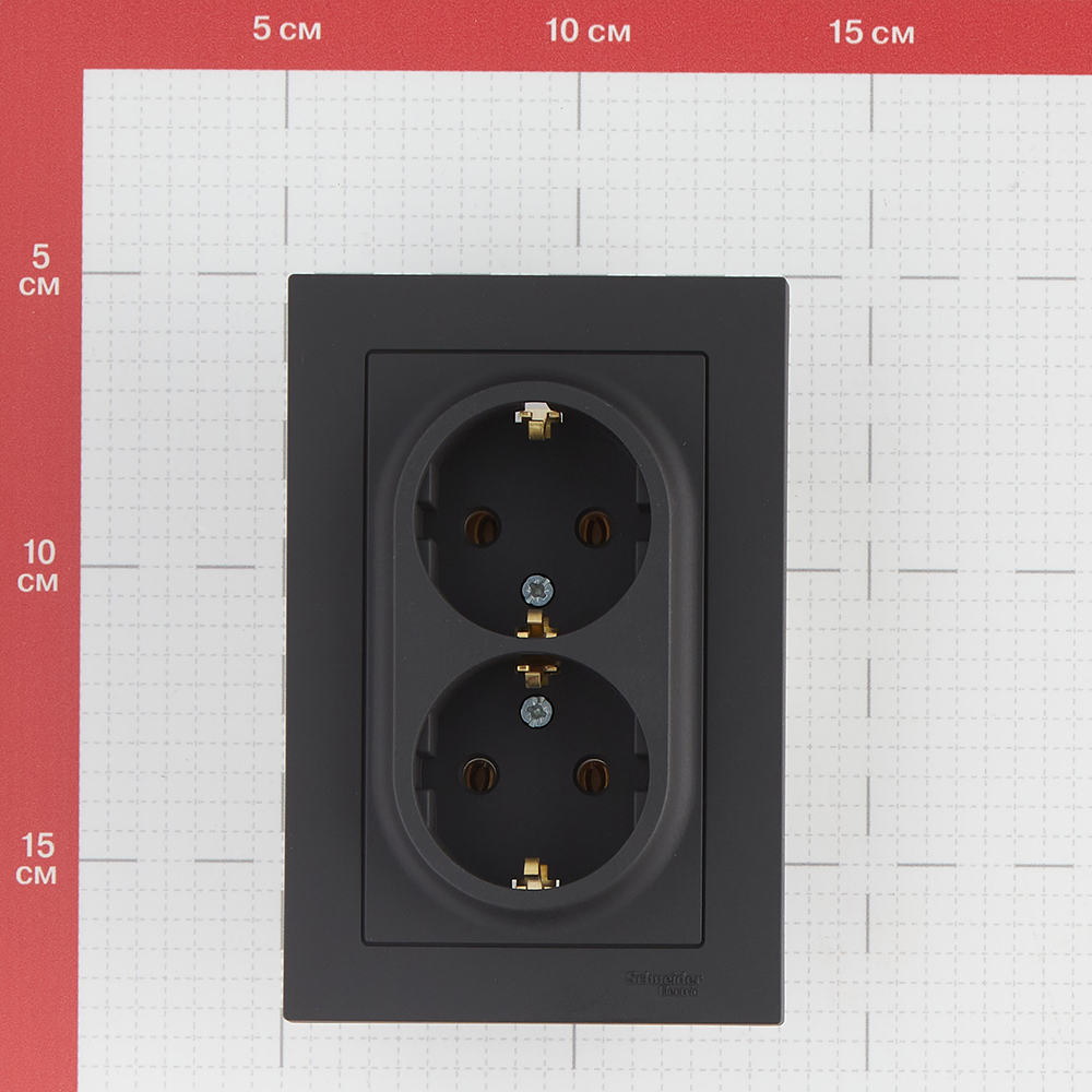 Розетка Systeme Electric AtlasDesign встраиваемая карбон (ATN001024)