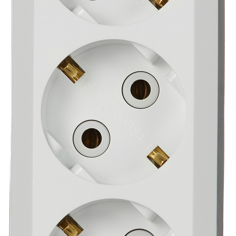 Колодка электрическая 3 розетки Makel 16 А 250 В 2,2 кВт белая (MGP131)