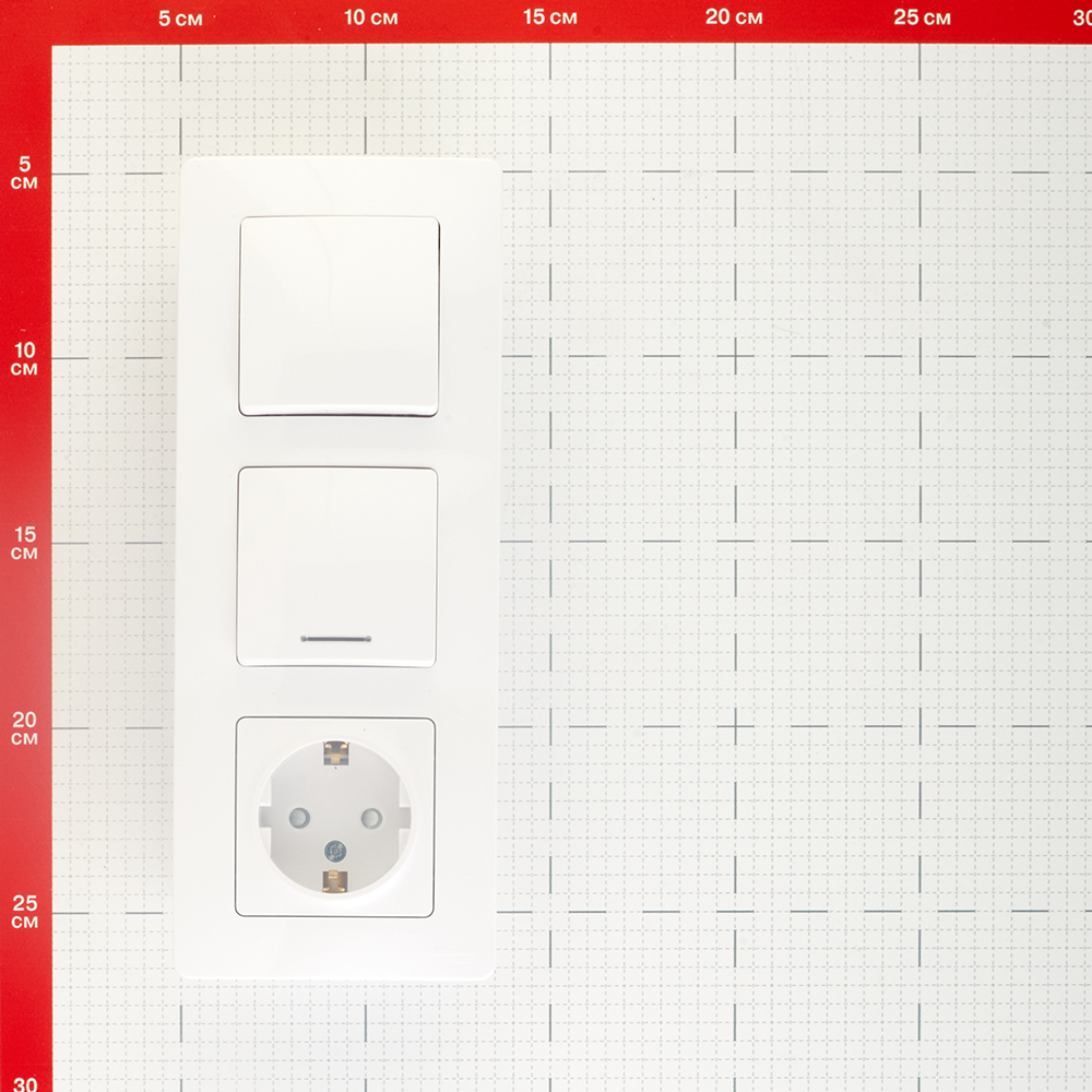 Блок выключатель и розетка Systeme Electric Blanca двухклавишный встраиваемый белый с подсветкой (BLNBS101111)
