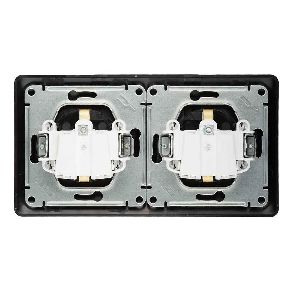 Розетка Systeme Electric Glossa встраиваемая антрацит со шторками с крышкой (GSL000747)