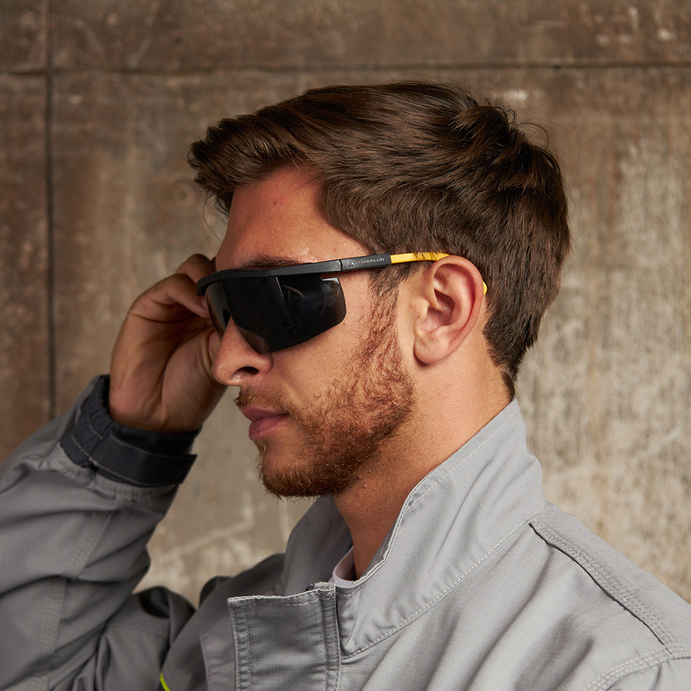 Очки защитные Delta Plus Kilimandjaro открытые с затемненными линзами (KILIMNOFU100)