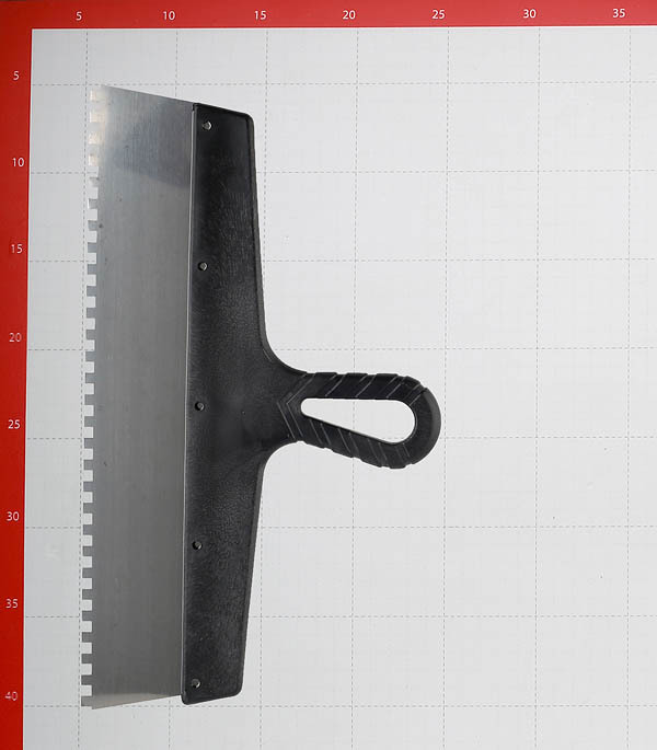 Шпатель зубчатый 350х6 мм с пластиковой ручкой (131155)