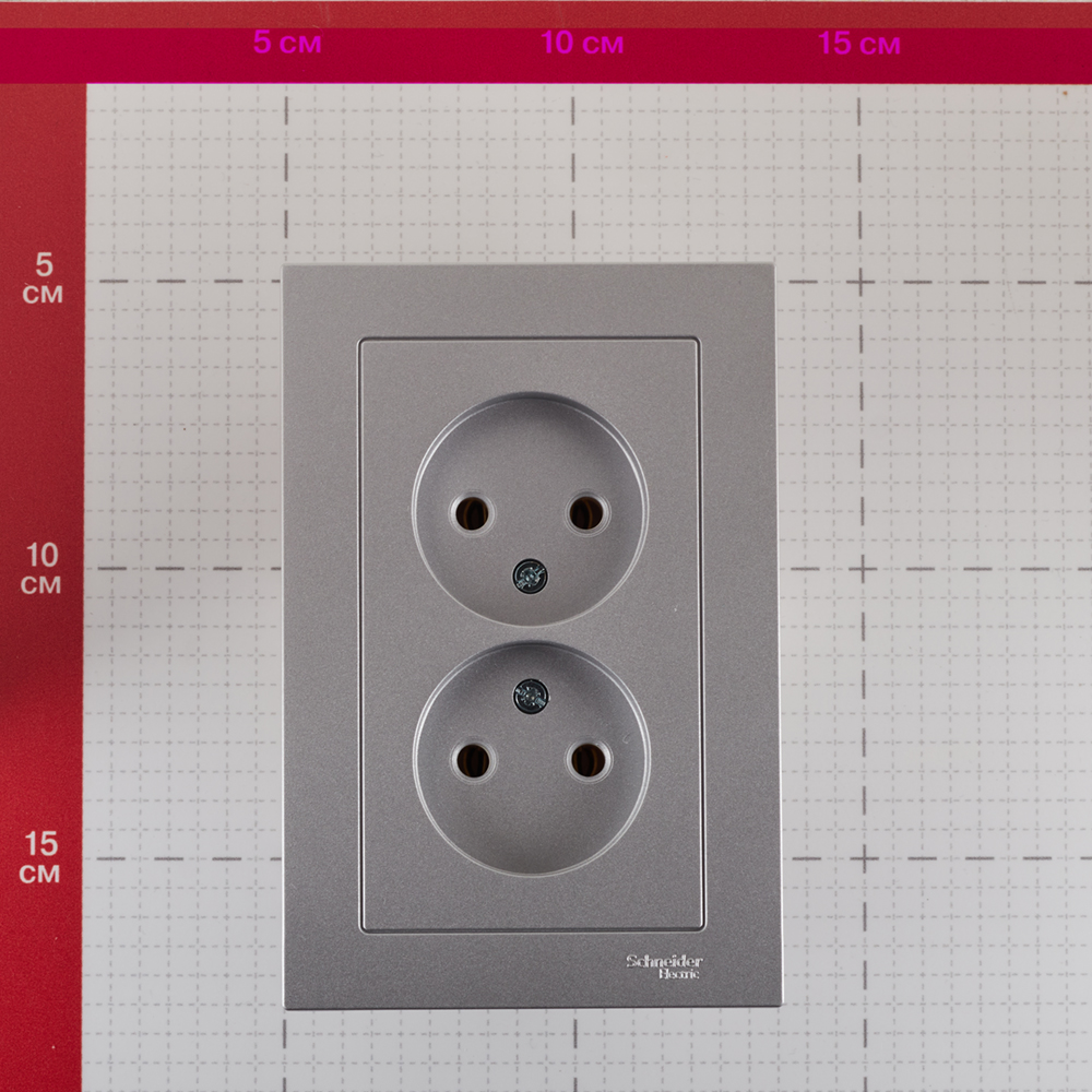 Розетка Systeme Electric AtlasDesign встраиваемая алюминий (ATN000320)