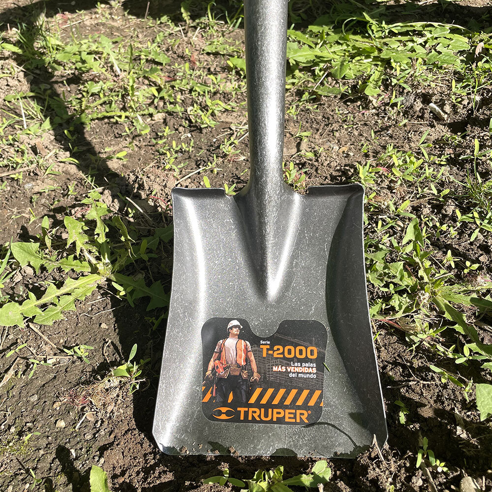 Лопата совковая Truper TR-BY углеродистая сталь универсальная с деревянным черенком 300 мм (17194)