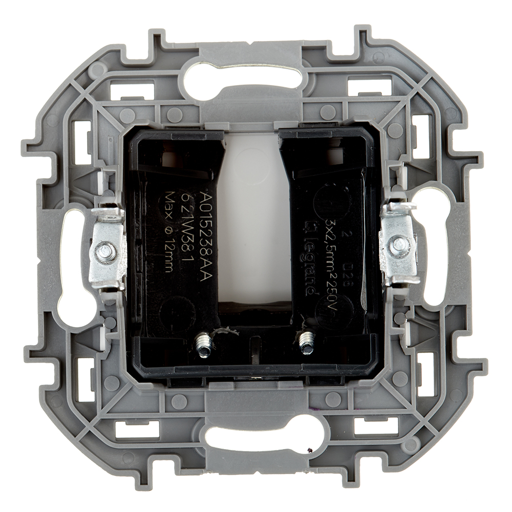 Вывод кабеля Legrand Inspiria встраиваемый белый (673890)