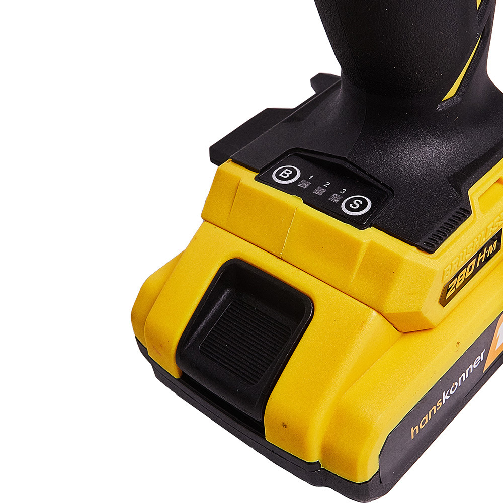 Винтоверт ударный аккумуляторный бесщеточный Hanskonner HCD18280H 18 В 2,4 Ач Li-Ion 2 АКБ и ЗУ