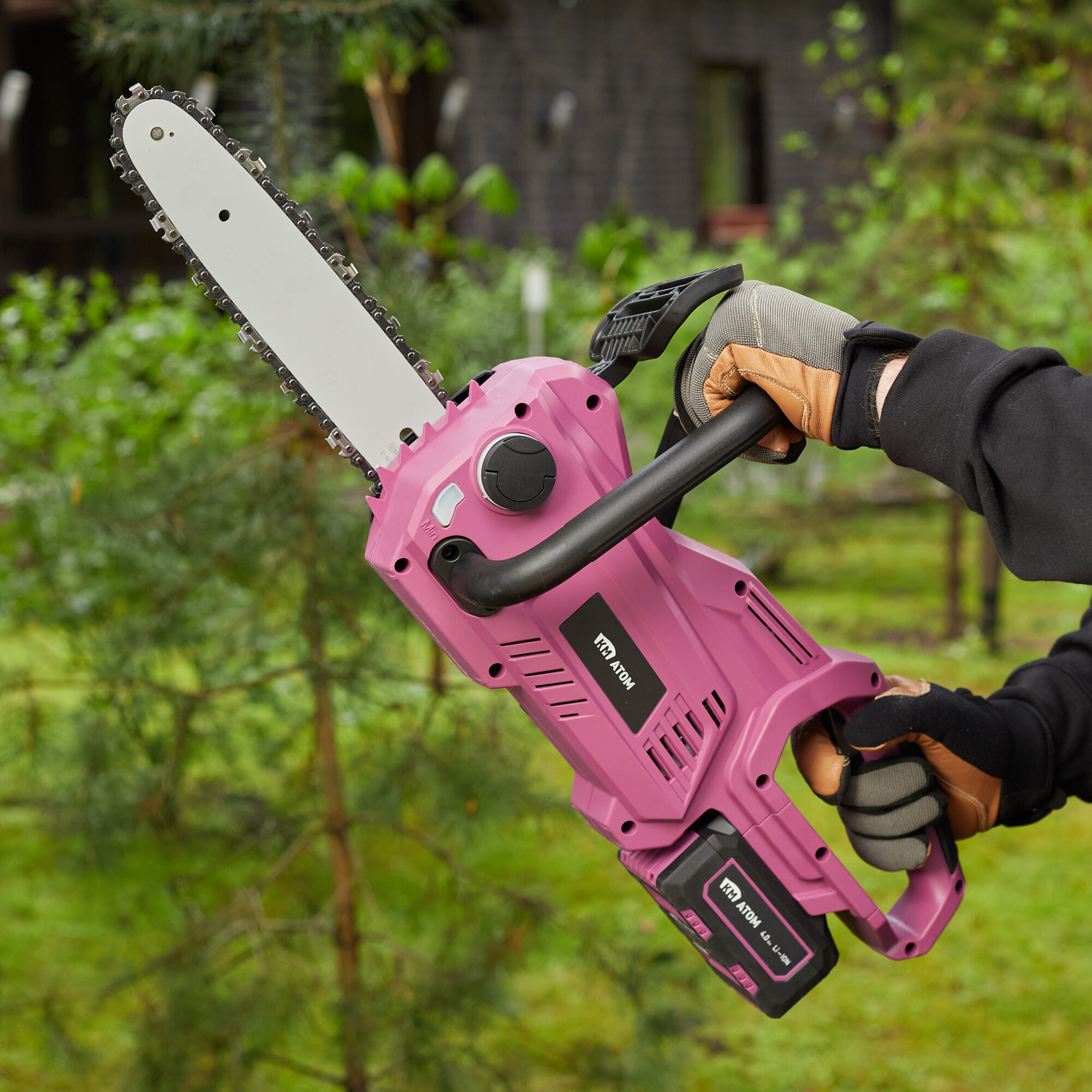 Пила цепная аккумуляторная КМ АТОМ 18 В 10" шаг 3/8" паз 1,3 мм 40 звеньев без АКБ и ЗУ (CCS-183)