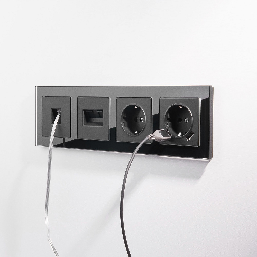 Розетка компьютерная Werkel встраиваемая черная матовая RJ45 (a051606)