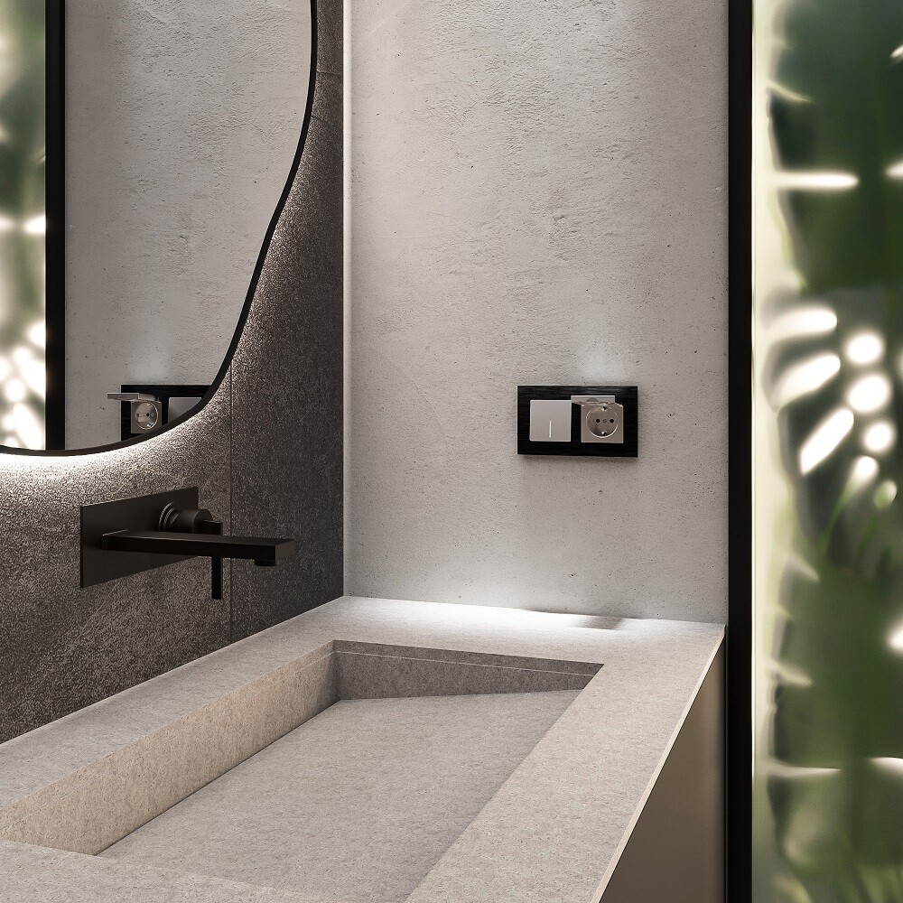 Розетка Werkel встраиваемая серебряная матовая со шторками с крышкой (a069594)