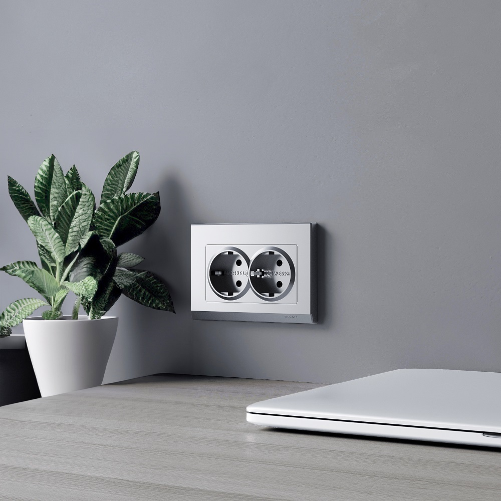 Розетка Werkel встраиваемая серебряная матовая (a063619)