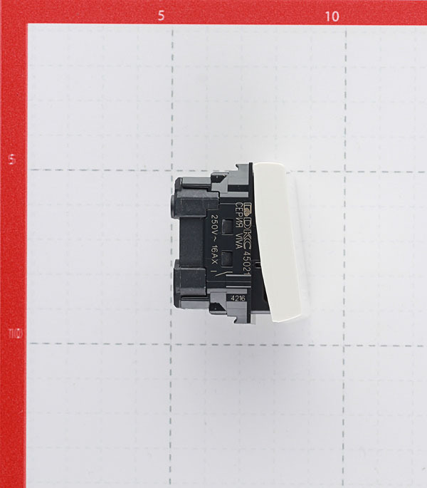 Выключатель для кабель-канала DKC Viva белый 2 модуля (45021)