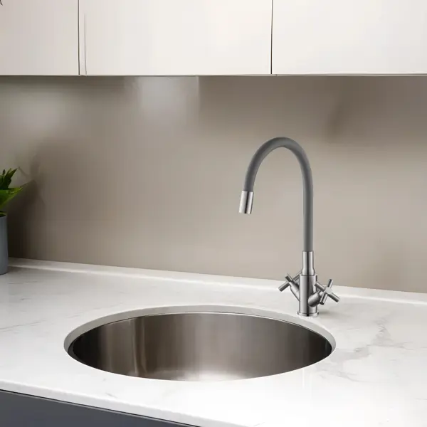 Смеситель для кухни Esko Capela CP519GR гибкий излив 40 см цвет серый