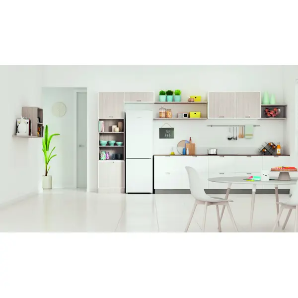Холодильник двухкамерный Indesit ITR 4180 W 60x185x64 см цвет белый