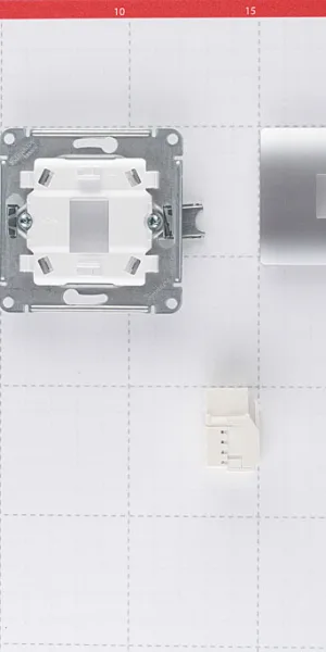 Розетка компьютерная Systeme Electric Glossa встраиваемая алюминий RJ45 (GSL000381К)
