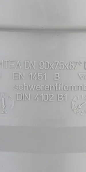 Тройник Ostendorf HTEA d90х75 мм 87° пластиковый для внутренней канализации (114410)