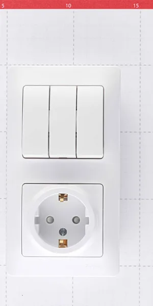 Systeme Electric Glossa 三联嵌入式开关插座带保护门 白色 (GSL000178)