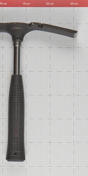 Молоток плиточника Hesler 600 г металлическая ручка